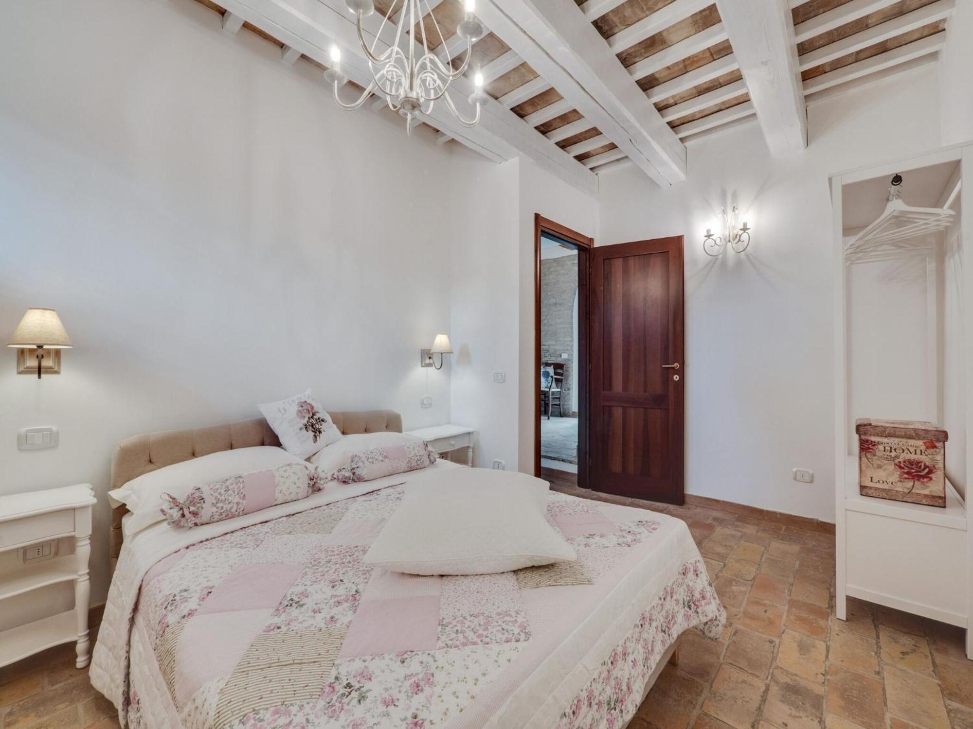Stunning Apartment In Mombaroccio Near Metauro River Dış mekan fotoğraf