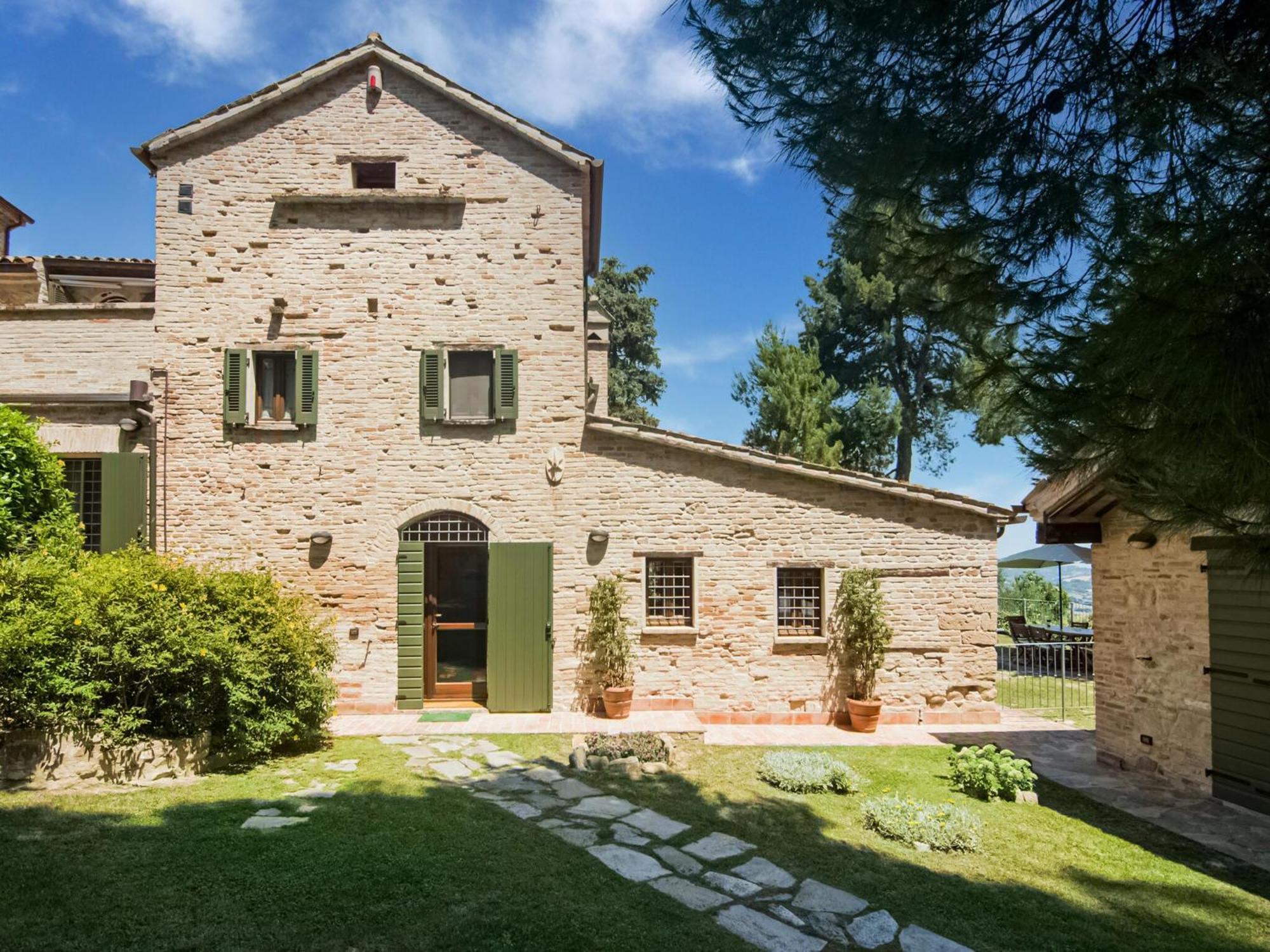 Stunning Apartment In Mombaroccio Near Metauro River Dış mekan fotoğraf