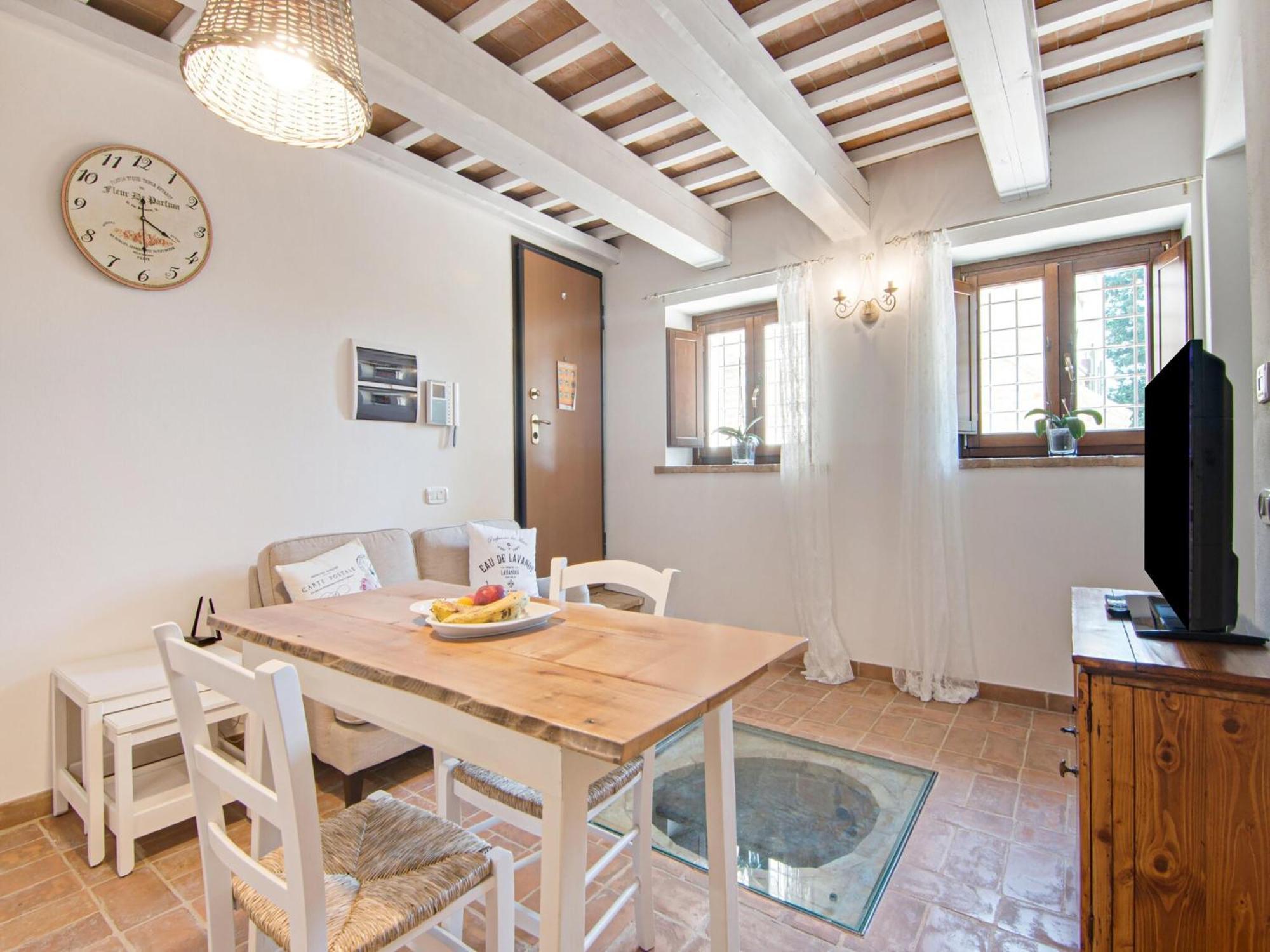 Stunning Apartment In Mombaroccio Near Metauro River Dış mekan fotoğraf